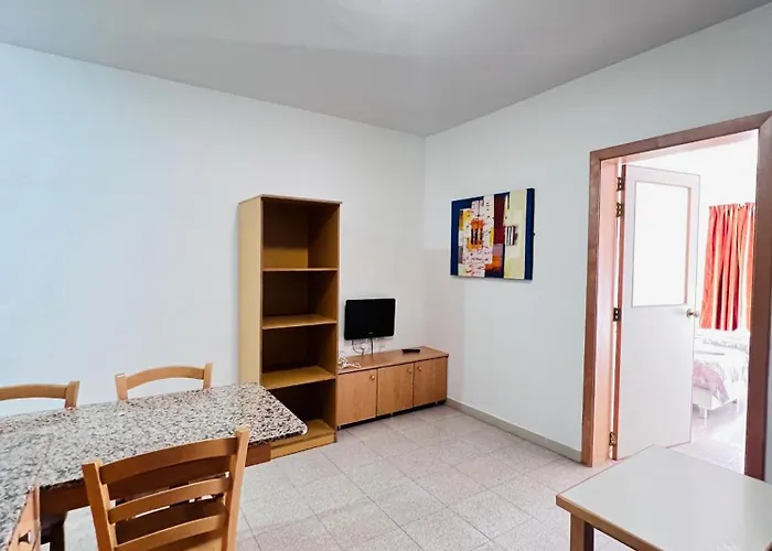 Garden View No 40 * Tal-Franciz